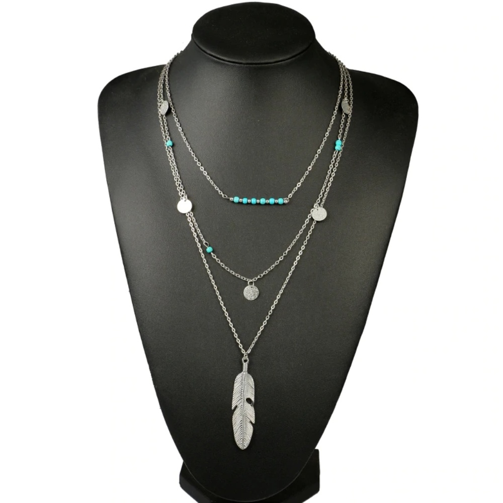 Leaf Charm Choker Necklace